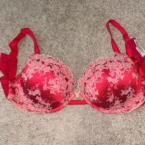 Victoria’s Secret Lace Bra 36DD
